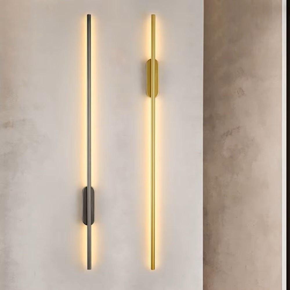 Nordic Vertical Wall Lamp